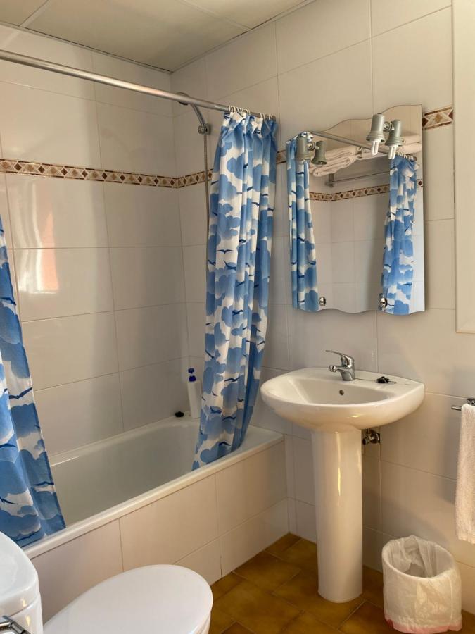 Hostal Alt Llobregat Кастеллар-де-Н'уг Экстерьер фото