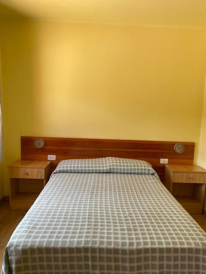 Hostal Alt Llobregat Кастеллар-де-Н'уг Экстерьер фото