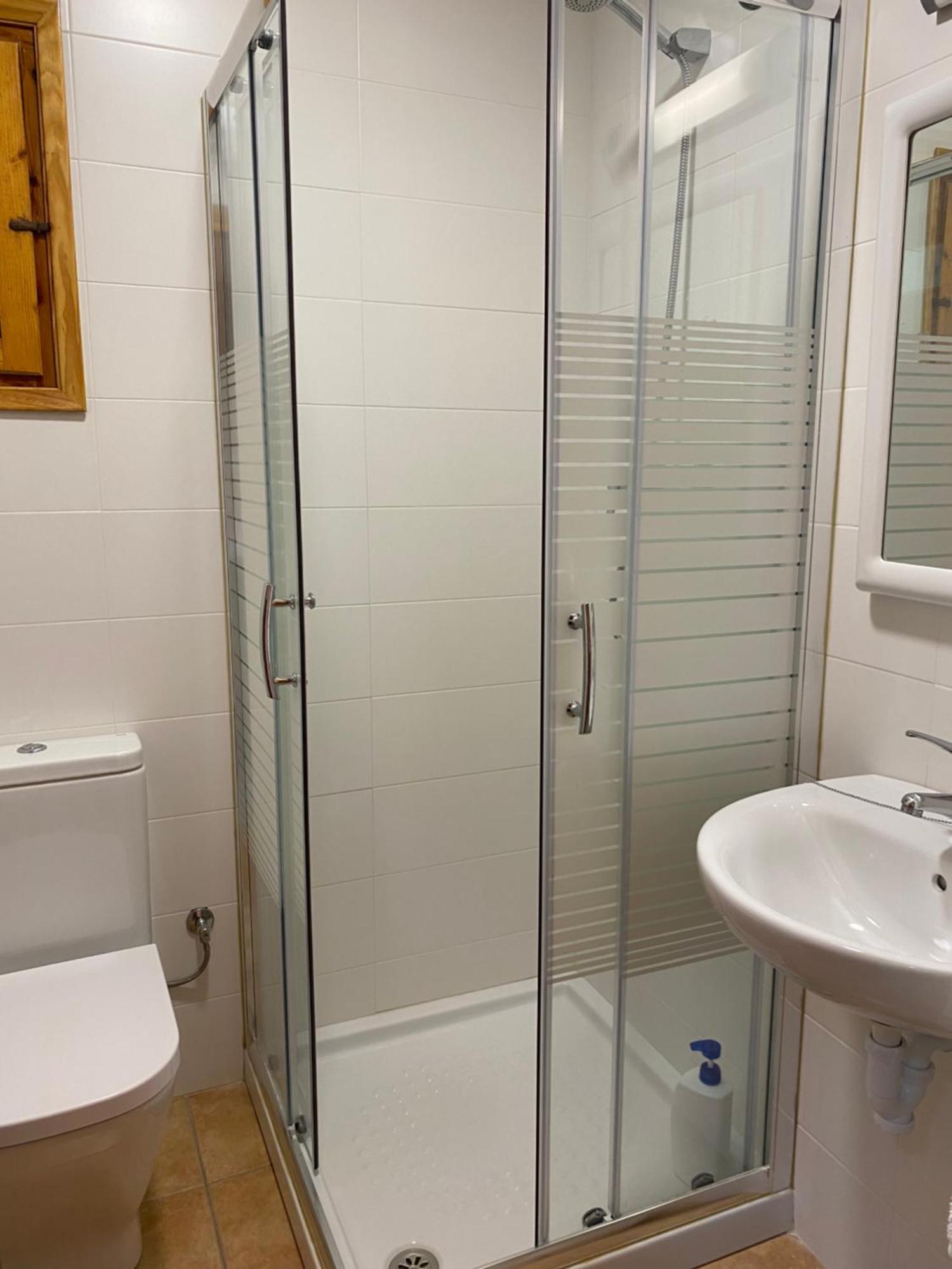 Hostal Alt Llobregat Кастеллар-де-Н'уг Экстерьер фото